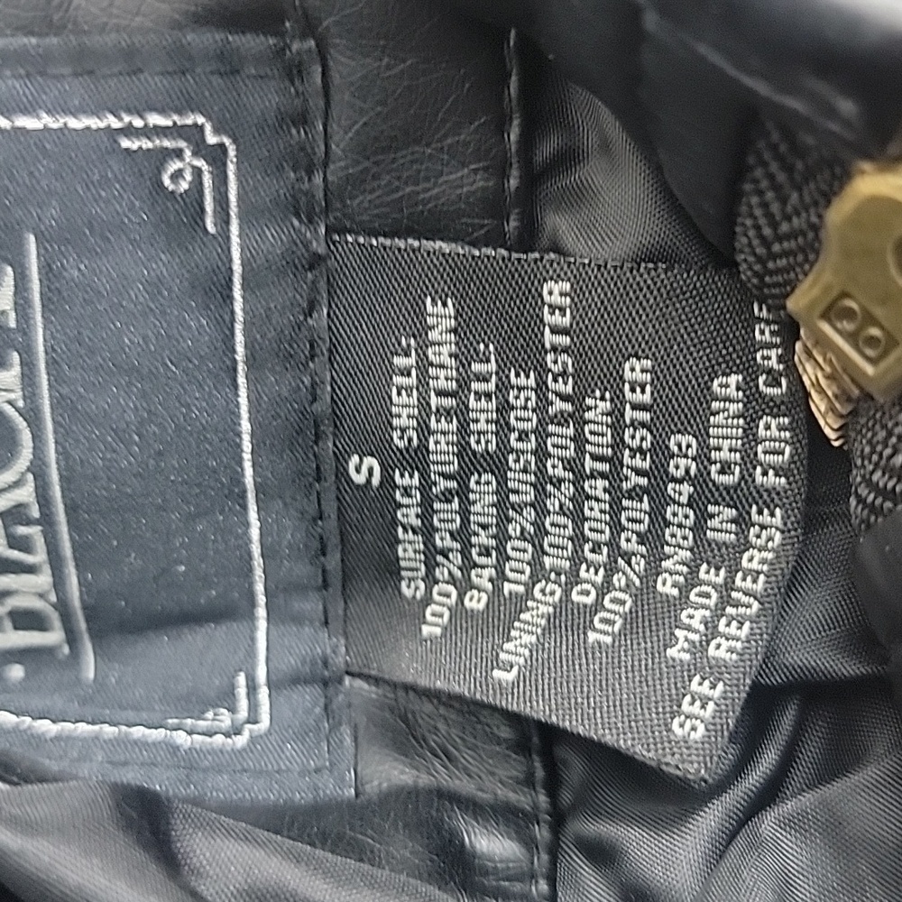 Buckle Black Fitted Faux Leather Brass Accent Embroidered Jacket size Small - Picture 3 of 9